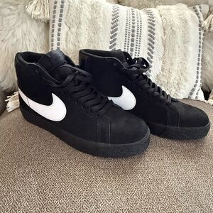 Nike Zoom Blazer SB Mid Black & White Mens
